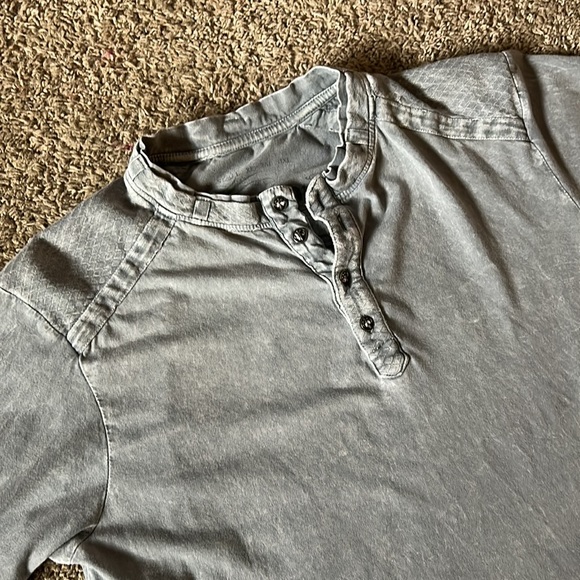 affliction grey longsleeve - Picture 2 of 6